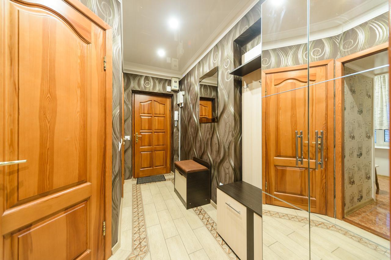 קייב Apartment On Lesi Ukrainky Blvd מראה חיצוני תמונה